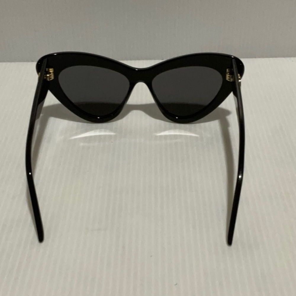 Woman’s Gucci sunglasses GG0895S cat eye black frame made in Italy - Picture 3 of 8
